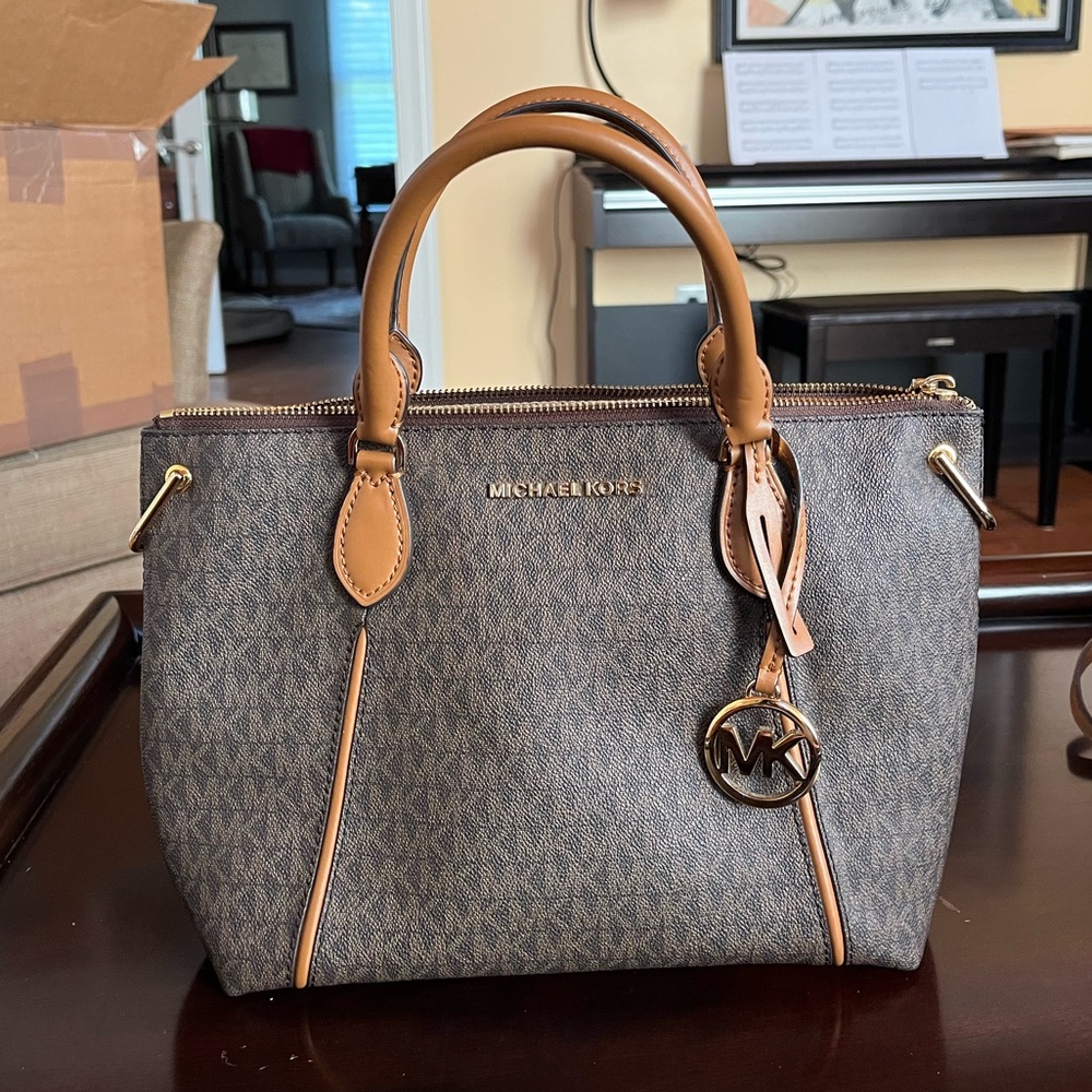 Classic Michael Kors Bag